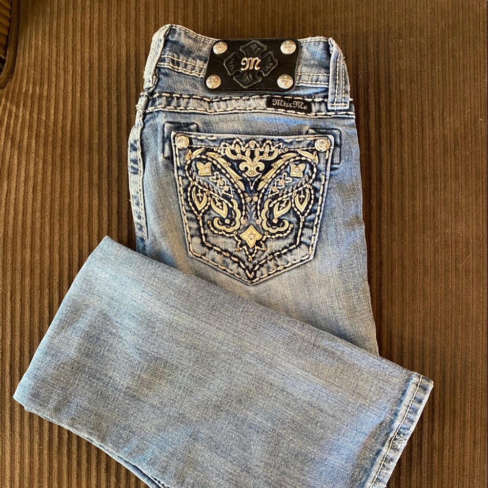 “Miss Me” Boot-Cut Jeans, Size 26, inseam 32”